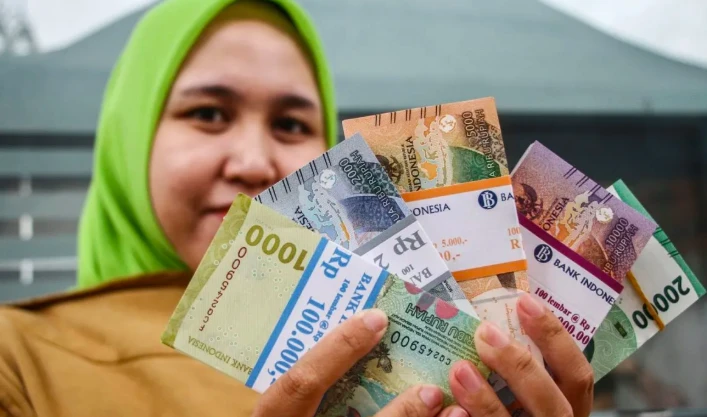 Kenapa Rupiah Terus Anjlok hingga Rp17.500 per Dolar AS? UGM Sebut RI Hadapi Perfect Storm