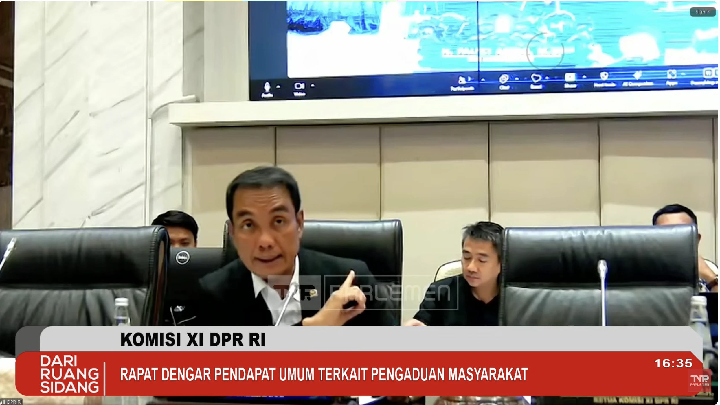 Pimpinan Komisi XI Desak OJK Bekukan Aset Pengurus Dana Syariah Indonesia