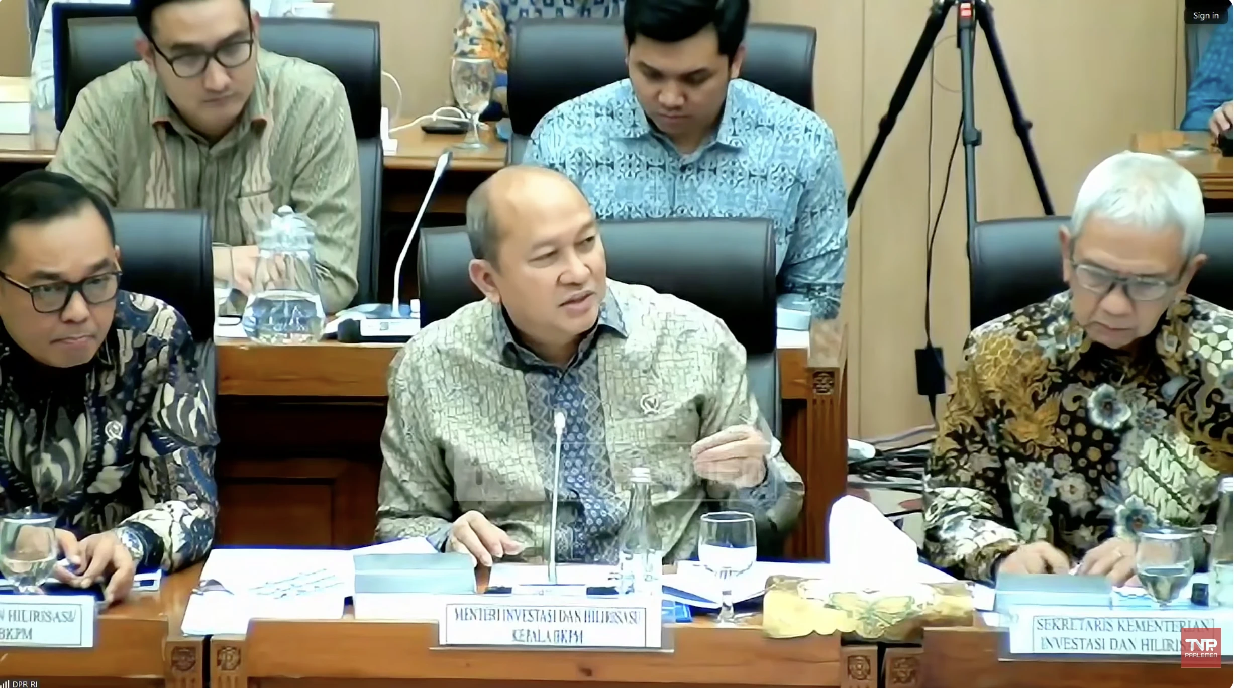Menteri Investasi: Hilirisasi Non-Mineral Lebih Padat Karya Ketimbang Tambang