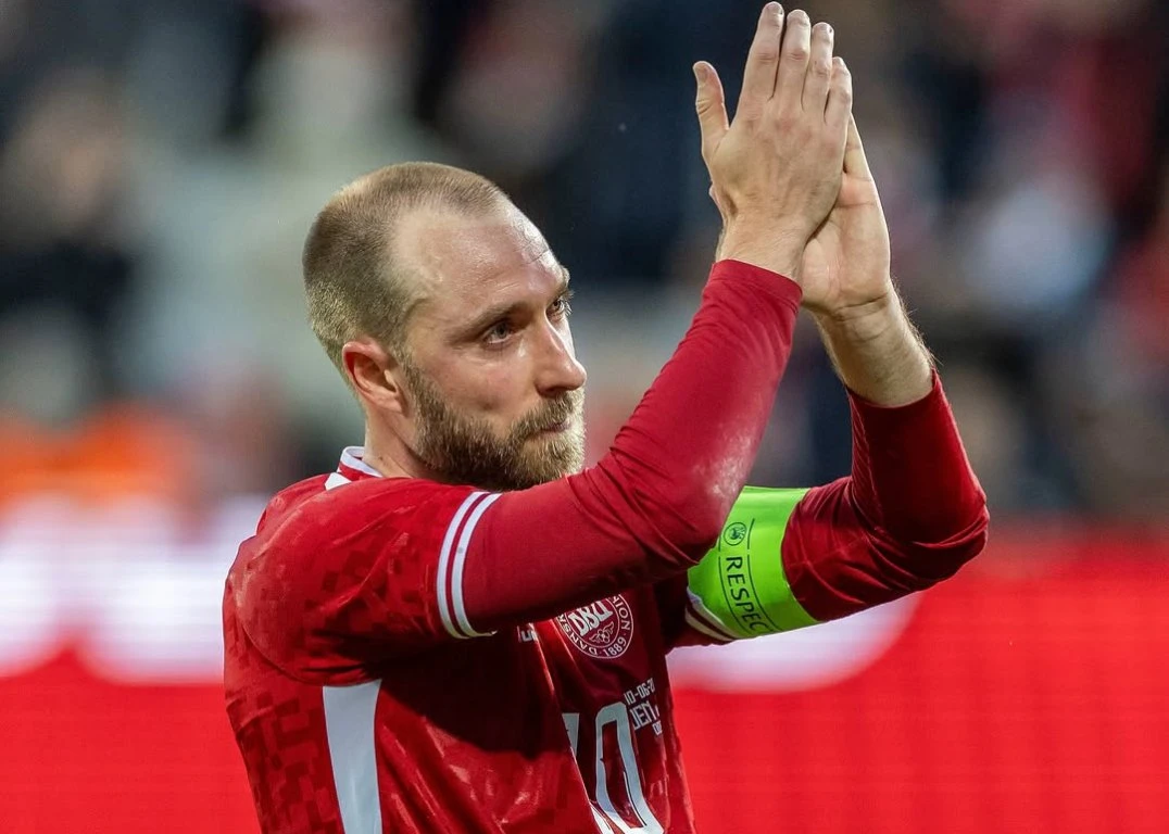 Detik-Detik Eriksen Pingsan di Laga Denmark vs Ukraina
