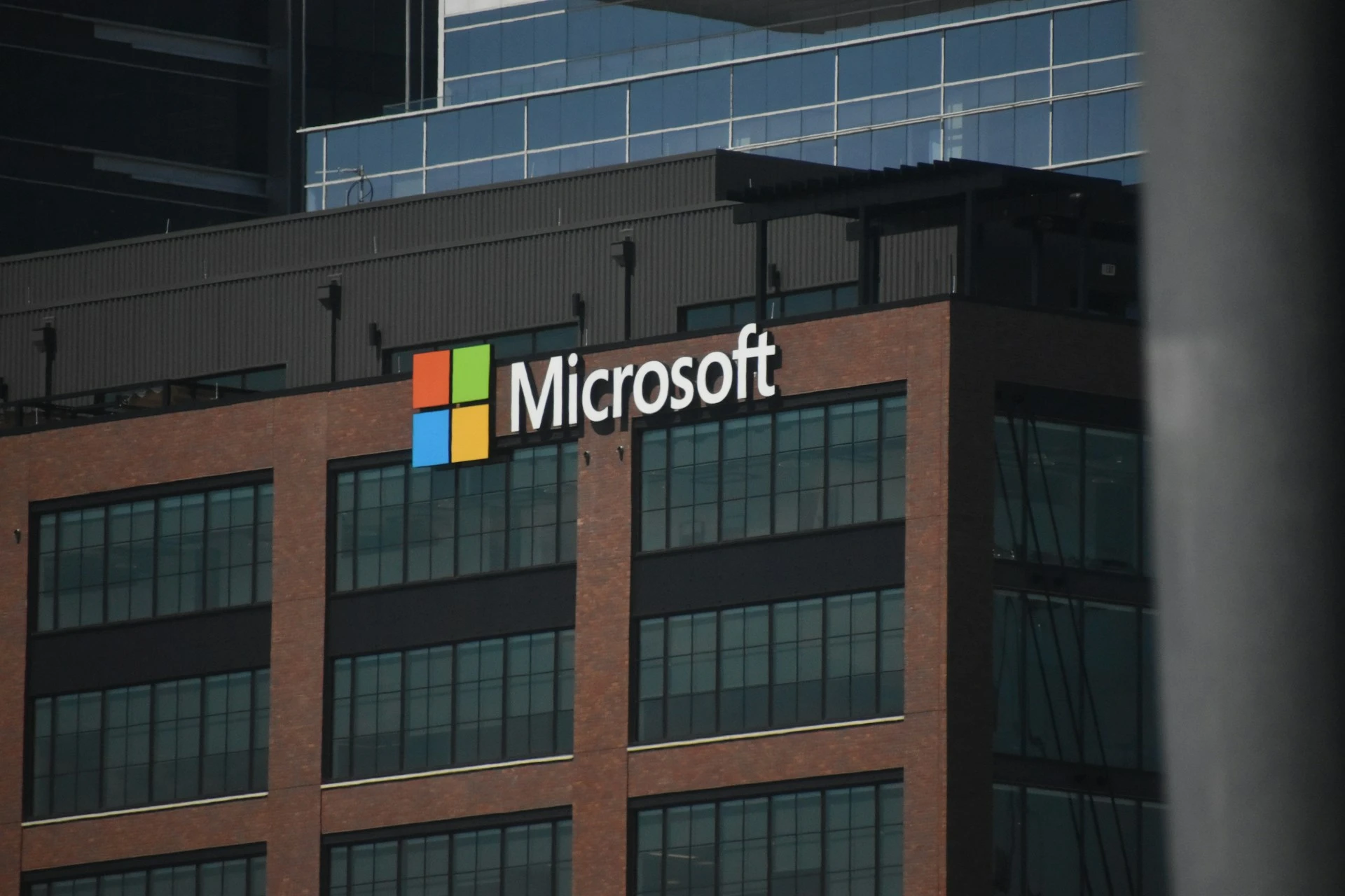 Microsoft PHK 4.800 Karyawan dalam Perombakan Besar Xbox