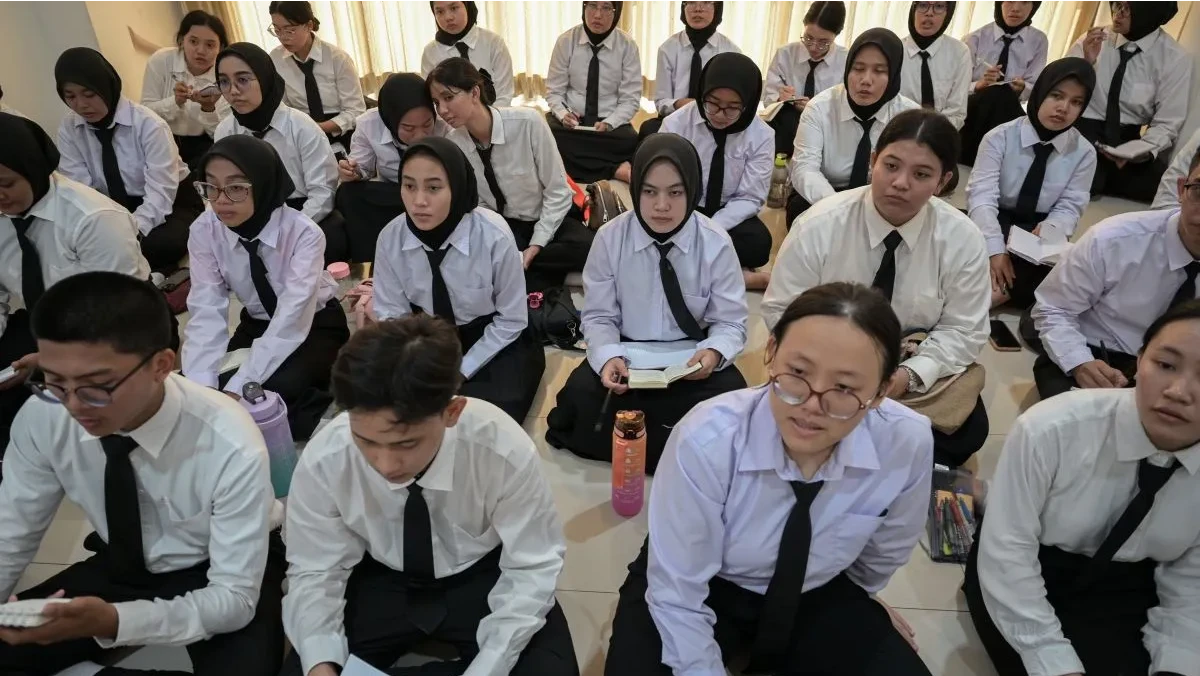 315 Ribu Warga RI Kerja di Luar Negeri, Separuhnya Pilih Malaysia