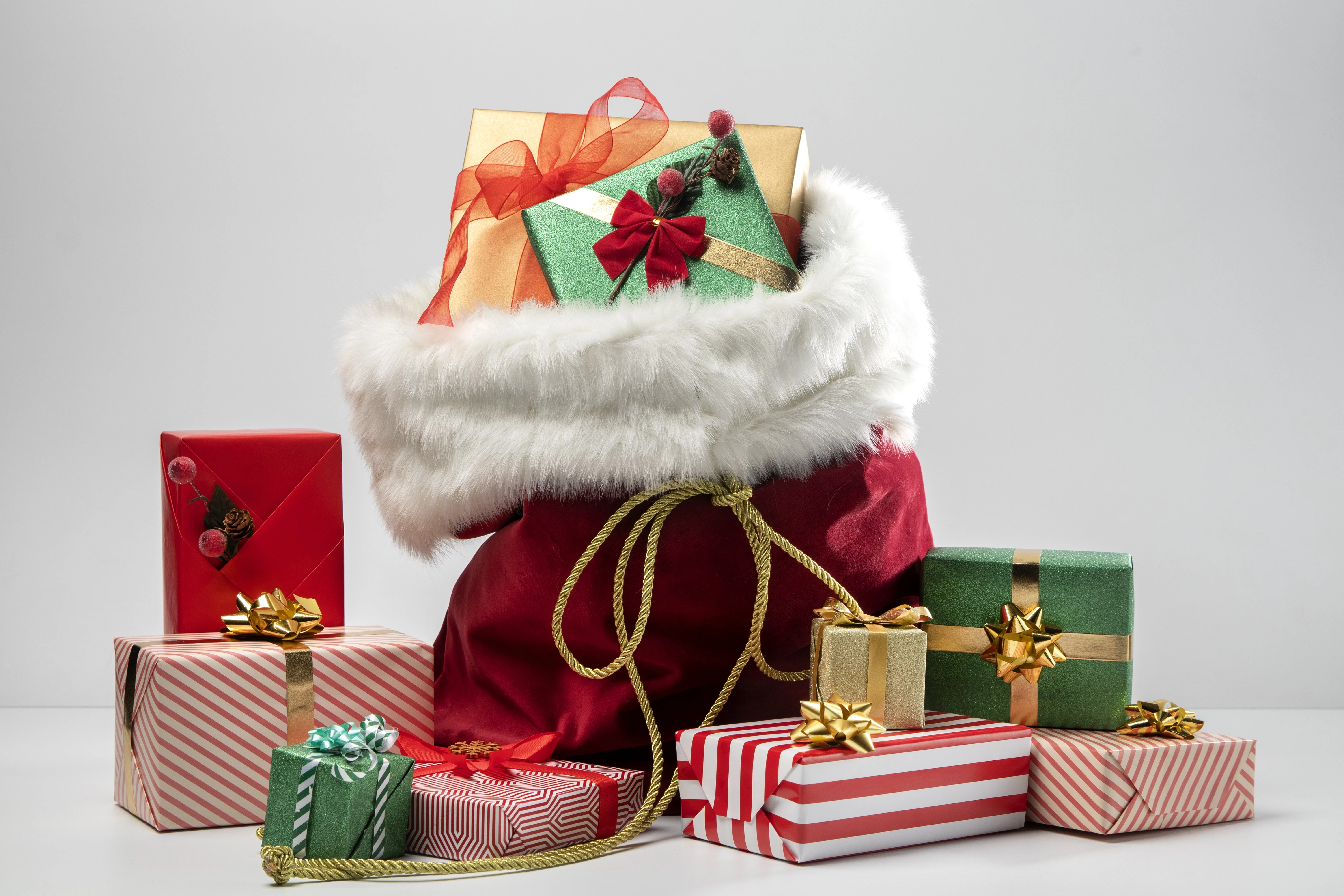 10 Ide Hadiah Natal Low Budget untuk Keluarga dan Sahabat: Murah tapi Nggak Murahan