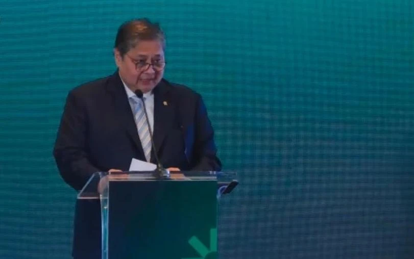 Airlangga Gandeng Singapura-Malaysia Kembangkan Green Supergrid dan Data Center Regional