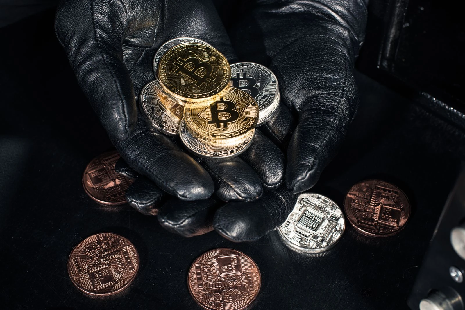 Harga Kripto Hari Ini 5 Januari 2025: Bitcoin Menguat, Kripto Teratas Variatif