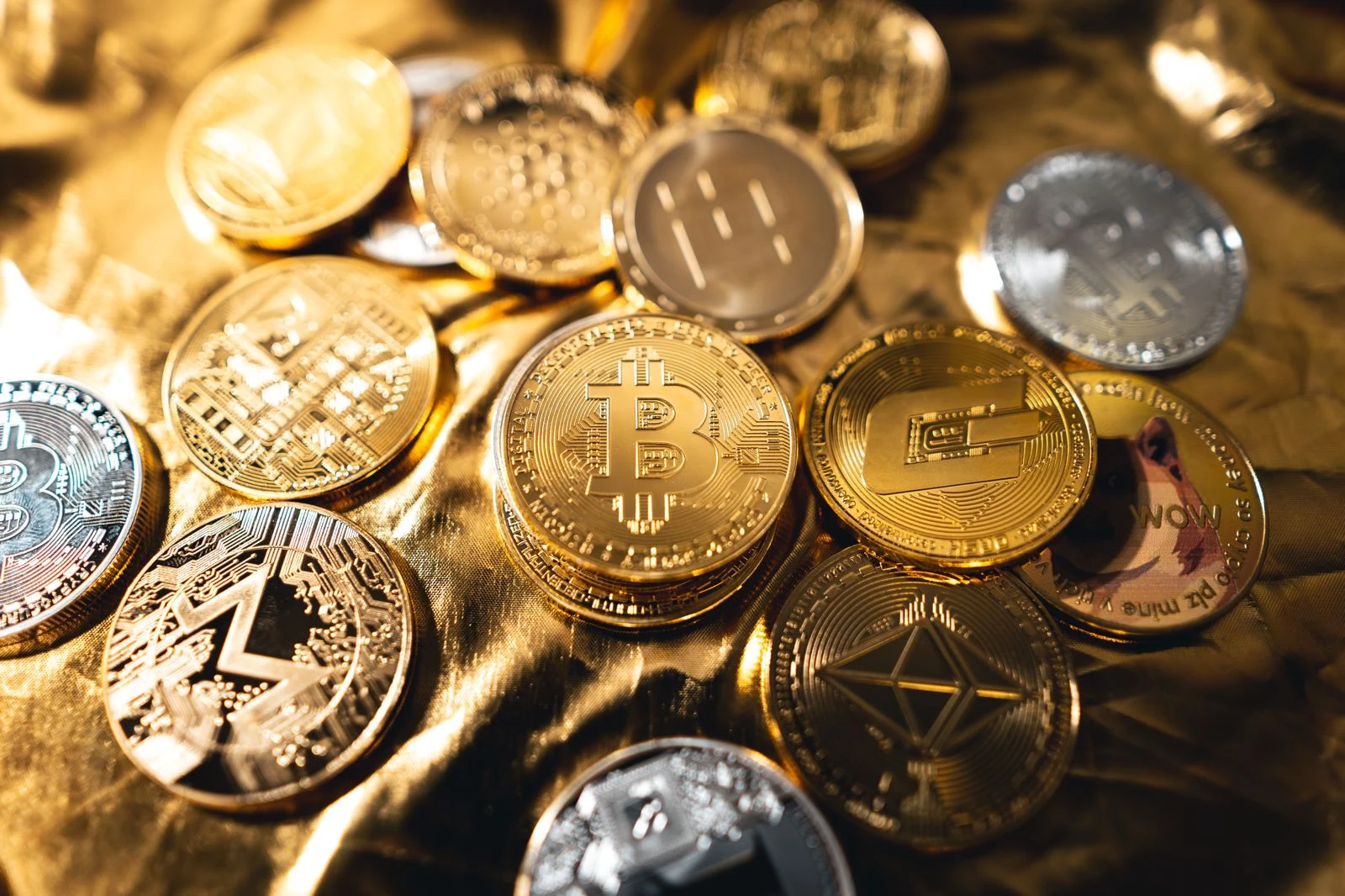 Harga Kripto Hari Ini 2 Februari 2026: Bitcoin dan Ethereum Lanjutkan Pelemahan