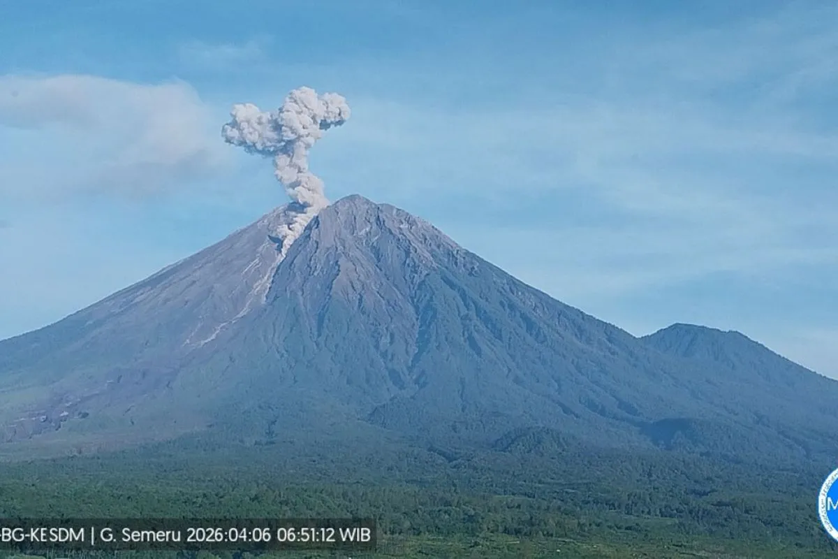 Bahaya Erupsi Susulan Semeru, Warga Diminta Waspadai Awan Panas dan Lahar
