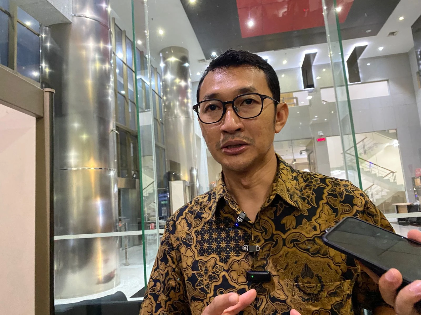 Ipar Jokowi Mangkir Pemeriksaan, KPK Dalami Pengondisian Pemenang Proyek ke Saksi Lain