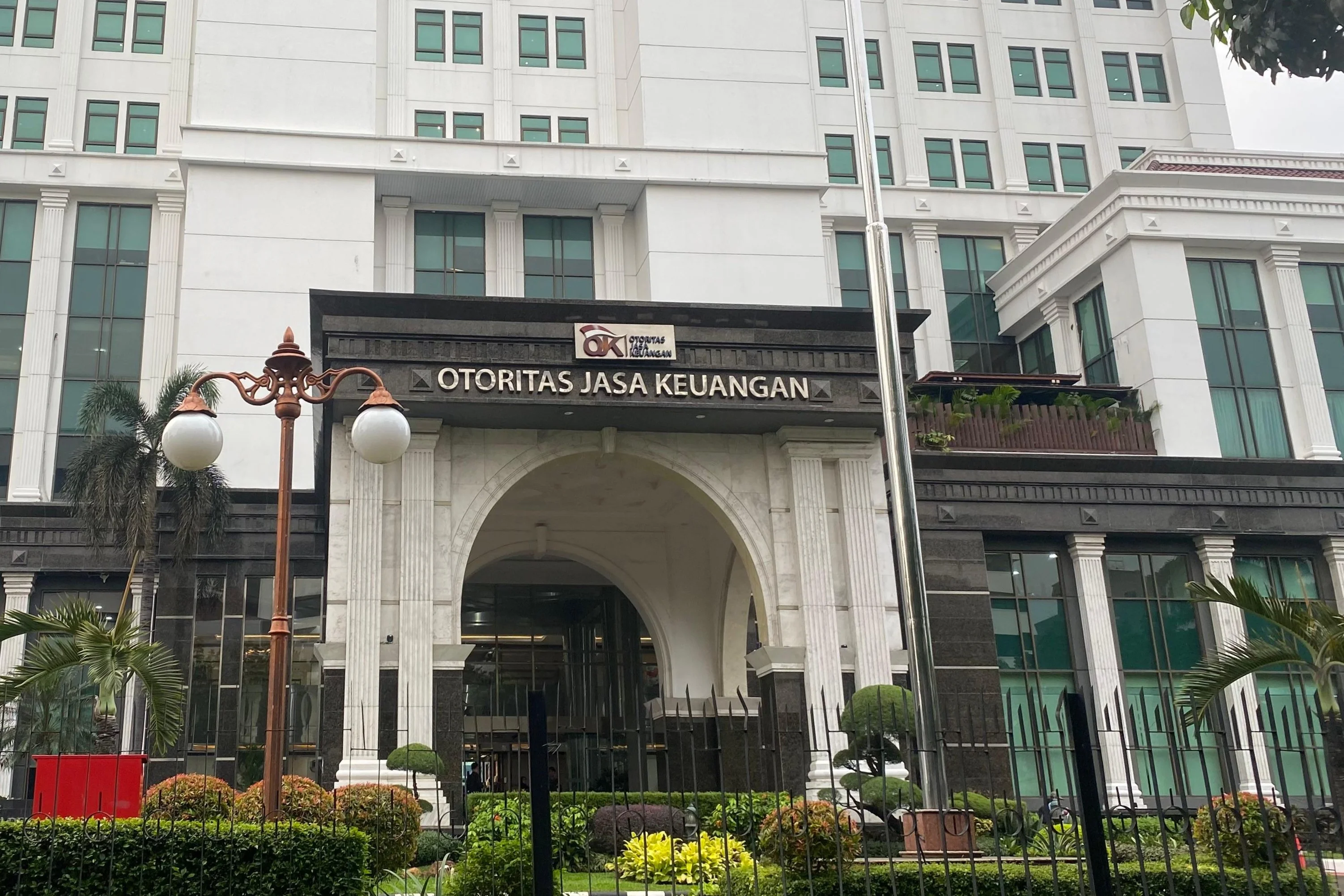 OJK Terbitkan POJK 8/2026 Atur Data Transaksi Fintech P2P