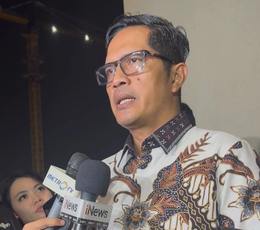 Kasus Emas 74 Kg: Febrie Adriansyah Bantah Kepemilikan, Bukti Disebut Cacat